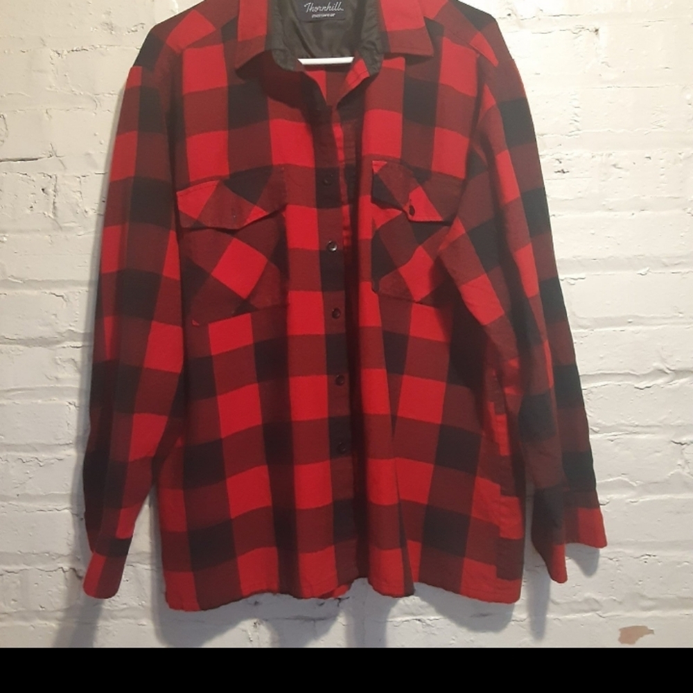 Thorhill men's red  flannel bottoms down long sleeve  shirt. Size L